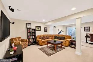 108 Bethal Ct SW, Leesburg, VA 20175 - Photo 16