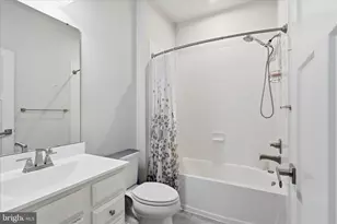 24594 Laurel Lake Terrace, Sterling, VA 20166 - Photo 26