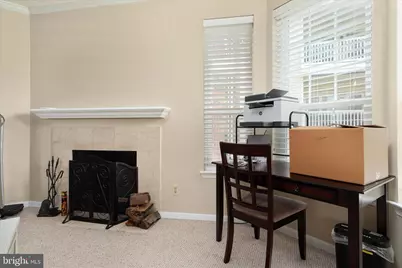 664 Gateway Drive SE #302, Leesburg, VA 20175 - Photo 8
