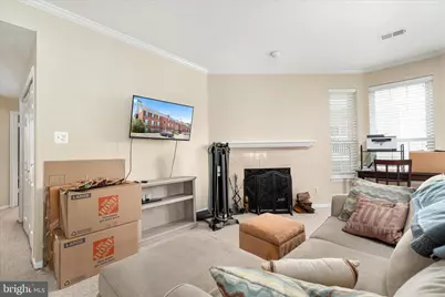 664 Gateway Drive SE #302, Leesburg, VA 20175 - Photo 6
