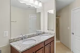 42371 Trellis Square, Brambleton, VA 20148 - Photo 42