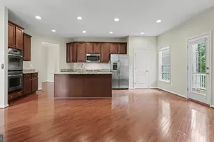 42371 Trellis Square, Brambleton, VA 20148 - Photo 24
