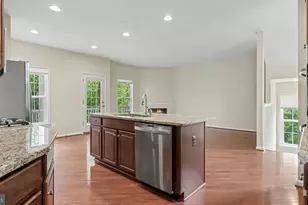 42371 Trellis Square, Brambleton, VA 20148 - Photo 20