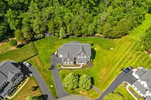 24886 Dahlia Manor Pl, Aldie, VA 20105 - Photo 16
