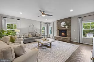 24886 Dahlia Manor Pl, Aldie, VA 20105 - Photo 8