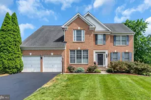 43553 Dempsey Ln, Chantilly, VA 20152 - Photo 1