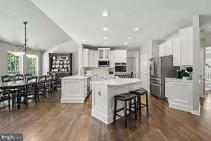 42498 Longacre Dr, Chantilly, VA 20152 - Photo 6