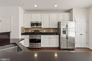 42189 Shorecrest Terrace, Aldie, VA 20105 - Photo 8