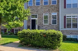 406 Leeds Ridge Ct, Purcellville, VA 20132 - Photo 2