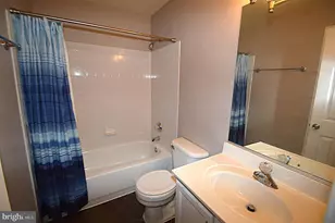 21774 Kings Crossing Terrace, Ashburn, VA 20147 - Photo 20