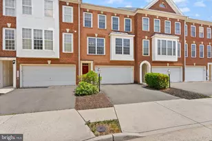 21776 Ladyslipper Sq, Ashburn, VA 20147 - Photo 2