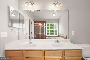 21776 Ladyslipper Sq, Ashburn, VA 20147 - Photo 34