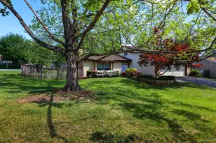 20 Running Brook Ln, Sterling, VA 20164 - Photo 14