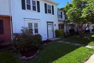 33 Park Pl, Lovettsville, VA 20180 - Photo 2