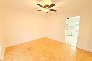 33 Park Pl, Lovettsville, VA 20180 - Photo 6