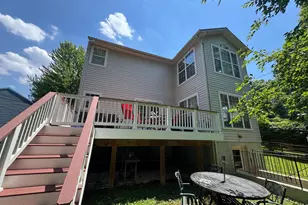 21355 Fernbrook Ct, Broadlands, VA 20148 - Photo 4