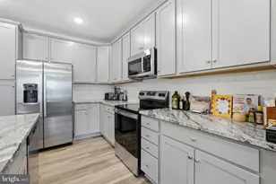 21950 Garganey Ter, Ashburn, VA 20147 - Photo 8