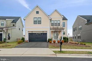 25495 Woodbine Farm Dr, Chantilly, VA 20152 - Photo 2
