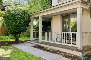 4 Linden Hill Way SW, Leesburg, VA 20175 - Photo 2