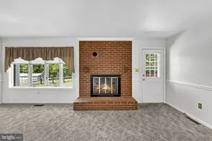 40297 Braddock Rd, Aldie, VA 20105 - Photo 4