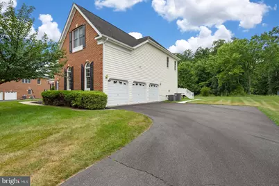 23353 Lennoxville Way, Sterling, VA 20166 - Photo 4