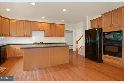 23353 Lennoxville Way, Sterling, VA 20166 - Photo 16