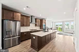 42086 Picasso Sq, Brambleton, VA 20148 - Photo 10