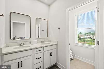 42086 Picasso Square, Brambleton, VA 20148 - Photo 20