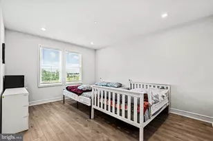 42086 Picasso Sq, Brambleton, VA 20148 - Photo 18