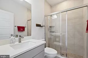 41961 Blair Woods Dr, Brambleton, VA 20148 - Photo 40