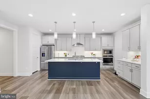 41961 Blair Woods Dr, Brambleton, VA 20148 - Photo 10