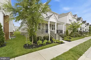 41961 Blair Woods Dr, Brambleton, VA 20148 - Photo 4