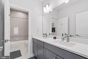 41961 Blair Woods Dr, Brambleton, VA 20148 - Photo 36