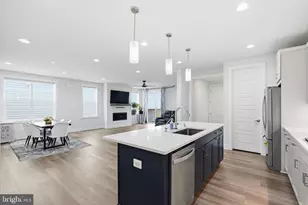 41961 Blair Woods Dr, Brambleton, VA 20148 - Photo 16