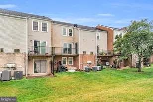 1046 Margate Ct, Sterling, VA 20164 - Photo 38