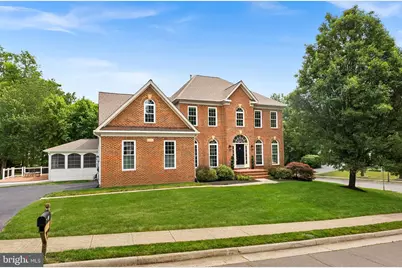 803 Kenneth Place SE, Leesburg, VA 20175 - Photo 2