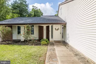 126 Hopeland Ln, Sterling, VA 20164 - Photo 34