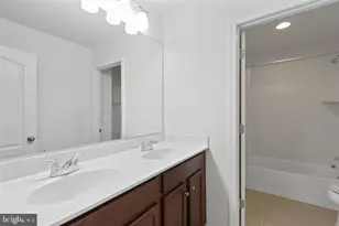 23595 Kingsdale Terrace, Brambleton, VA 20148 - Photo 30
