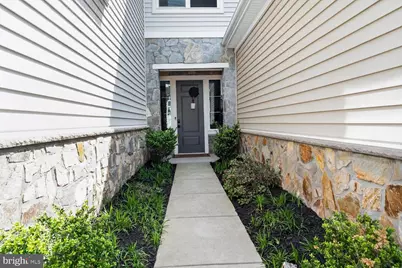 42747 Cushing Terrace, Ashburn, VA 20148 - Photo 2