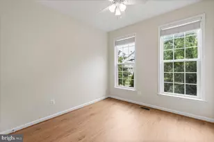 19449 Coppermine Sq, Leesburg, VA 20176 - Photo 36