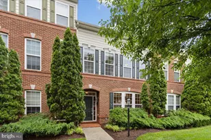 19449 Coppermine Sq, Leesburg, VA 20176 - Photo 1