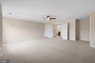 19449 Coppermine Sq, Leesburg, VA 20176 - Photo 40
