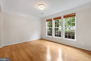 19449 Coppermine Sq, Leesburg, VA 20176 - Photo 8