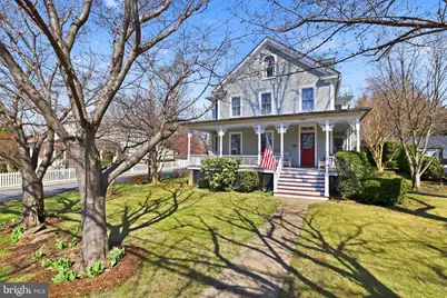 301 E Main Street, Purcellville, VA 20132 - Photo 2