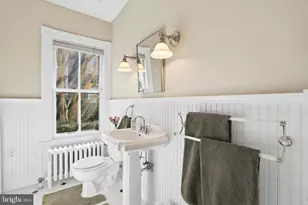 301 E Main St, Purcellville, VA 20132 - Photo 22