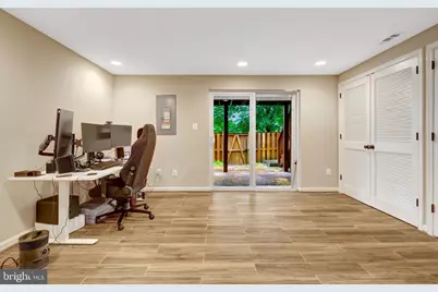 45610 Whitcomb Square, Sterling, VA 20166 - Photo 32