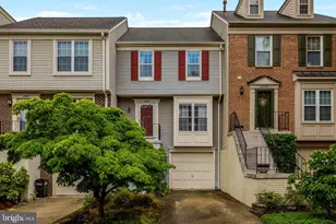 45610 Whitcomb Square, Sterling, VA 20166 - Photo 2