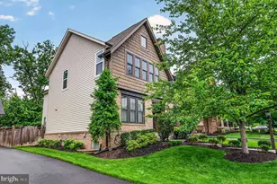 23259 April Mist Pl, Brambleton, VA 20148 - Photo 4