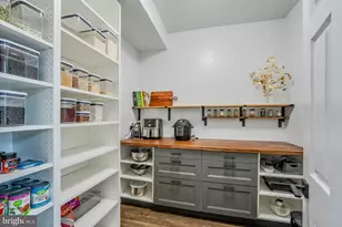 18120 Ridgewood Pl, Round Hill, VA 20141 - Photo 10
