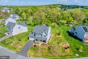 18120 Ridgewood Pl, Round Hill, VA 20141 - Photo 6